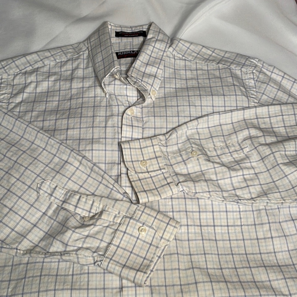 Kirkland Signature Cotton Mens Non-Iron dress shirt 16.5x33 Medium blue white